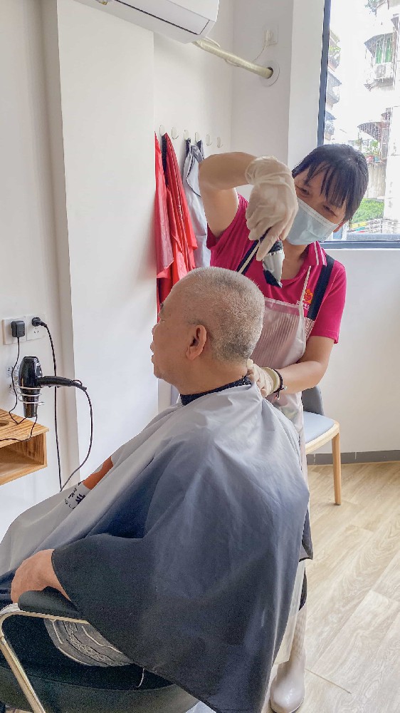 定期理发.jpg