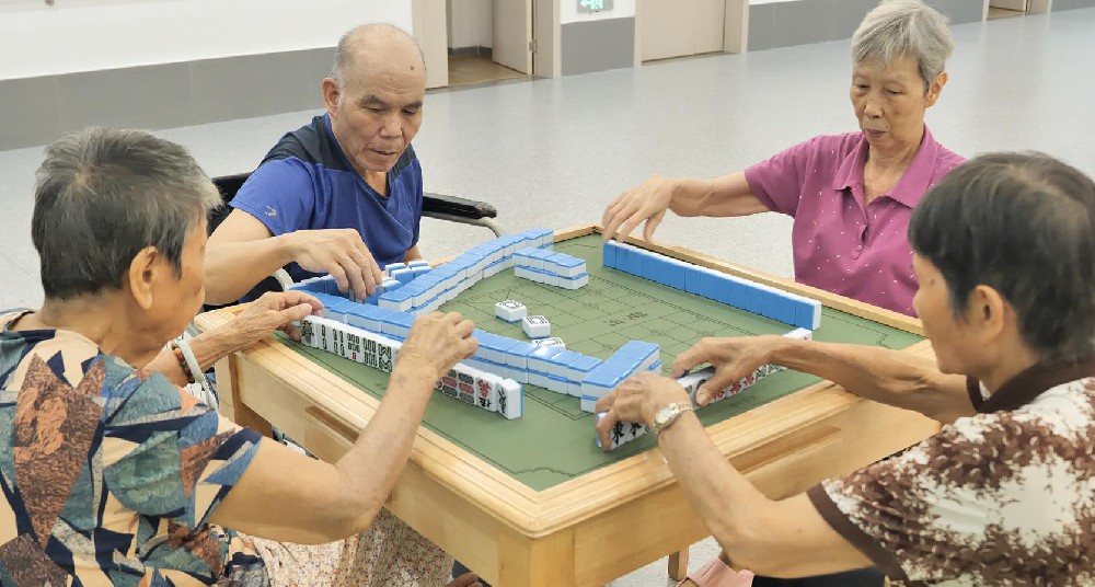 棋牌会友.jpg